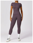 Nova – Figurbetontes Kurzarm-Top-Set mit High-Rise-Leggings