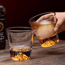 FujiCraft – Handgeschliffenes Whiskyglas-Set mit geformtem Bergfuß Entwerfen