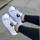 Sybil - Bequeme Sneakers mit rutschfester dicker Sohle und Streifen