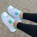 Sybil - Bequeme Sneakers mit rutschfester dicker Sohle und Streifen