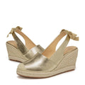Isla – Keilabsatz mit Slingback-Riemen und Schleifendetail