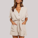 Julia – Eleganter V Ausschnitt Jumpsuit mit Knopfleiste und Bindegürtel