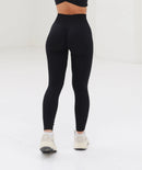 Luise – Leichte Leggings mit hohem Bund und figurformenden Einzelheiten