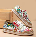 Thalina - Bequeme Schuhe mit floralem Muster und rutschfester Sohle