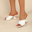 Lina – Offene Schuhe mit geformtem Absatz und Slip-on-Design