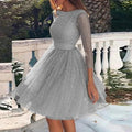 Freja – Elegantes Maxikleid mit Rundhalsausschnitt und langen Ärmeln