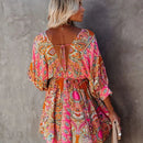 Luna – Boho Minikleid mit tiefem Ausschnitt und verspielten Ärmeln