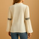Luisa – Elegante V Ausschnitt Bluse mit langen Ärmeln und entspannter Passform