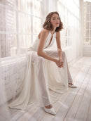 Emma - Luxuriöser Jumpsuit mit tiefem V Ausschnitt und geteiltem weitem Bein