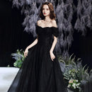 Selene – Elegantes Off-Shoulder-Kleid mit funkelnden Details