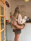 Lena - Leichte Handtasche mit großem Fassungsvermögen und verstellbaren Trägern