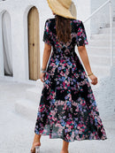 Sonja - Luxuriöses Kleid mit V Ausschnitt und Blumenmuster und kurzen Ärmeln