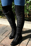 Jade – Overknee Stiefel mit Riemchen vorne und hohem, strukturiertem Schaft