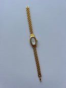 Clara – Stilvolle Uhr mit luxuriösen Armbändern und wasserdichtem Entwerfen