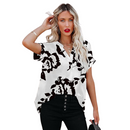 Elena – Lässige V-Ausschnitt Bluse mit kurzen Ärmeln und auffälligem Design