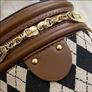 Clara - Leichte Crossbody Tasche mit großem Fassungsvermögen und verstellbarem Riemen