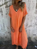 Emma - Kurzärmeliges Midikleid mit V Ausschnitt und lockerer Passform