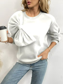 Lina – Klassischer Pullover mit überschnittenen Schultern und Puffärmel-Detail