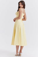 Laura – Lässiges ärmelloses Spaghettiträgerkleid mit Blumenmuster und Seitenschlitz