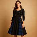 Lilia – Modisches Karomuster Kleid mit V Ausschnitt und langen Ärmeln
