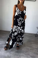Lelia – Stilvolles fließendes Kleid mit Blumenmuster Trägern und ohne Ärmel