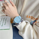 Anneliese – Modische Uhr mit quadratischem Zifferblatt und verstellbarem Armband