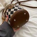 Clara - Leichte Crossbody Tasche mit großem Fassungsvermögen und verstellbarem Riemen