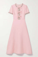 Elise – Lässiges Kurzarm-Midikleid mit funkelndem Frontdetail